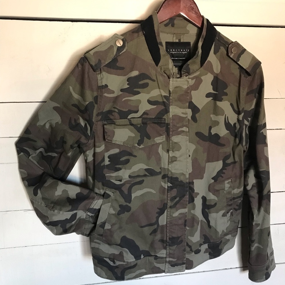 Sanctuary cropped camo jacket